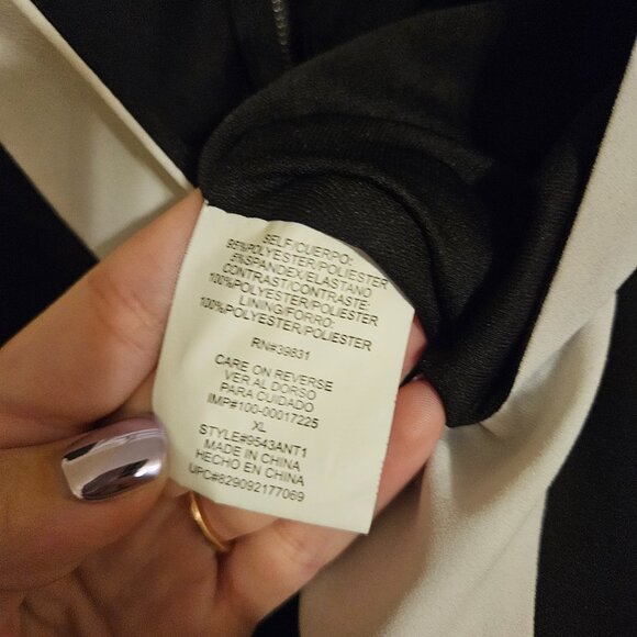 Women's Jumpsuit - Picture 5 of 9